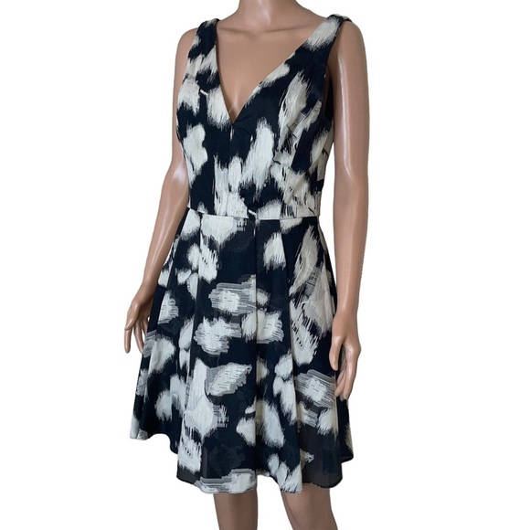 VERA WANG dress JACQUARD BLACK/IVORY FIT & FLARE Sleeveless DRESS~ SZ 8 - Picture 5 of 14